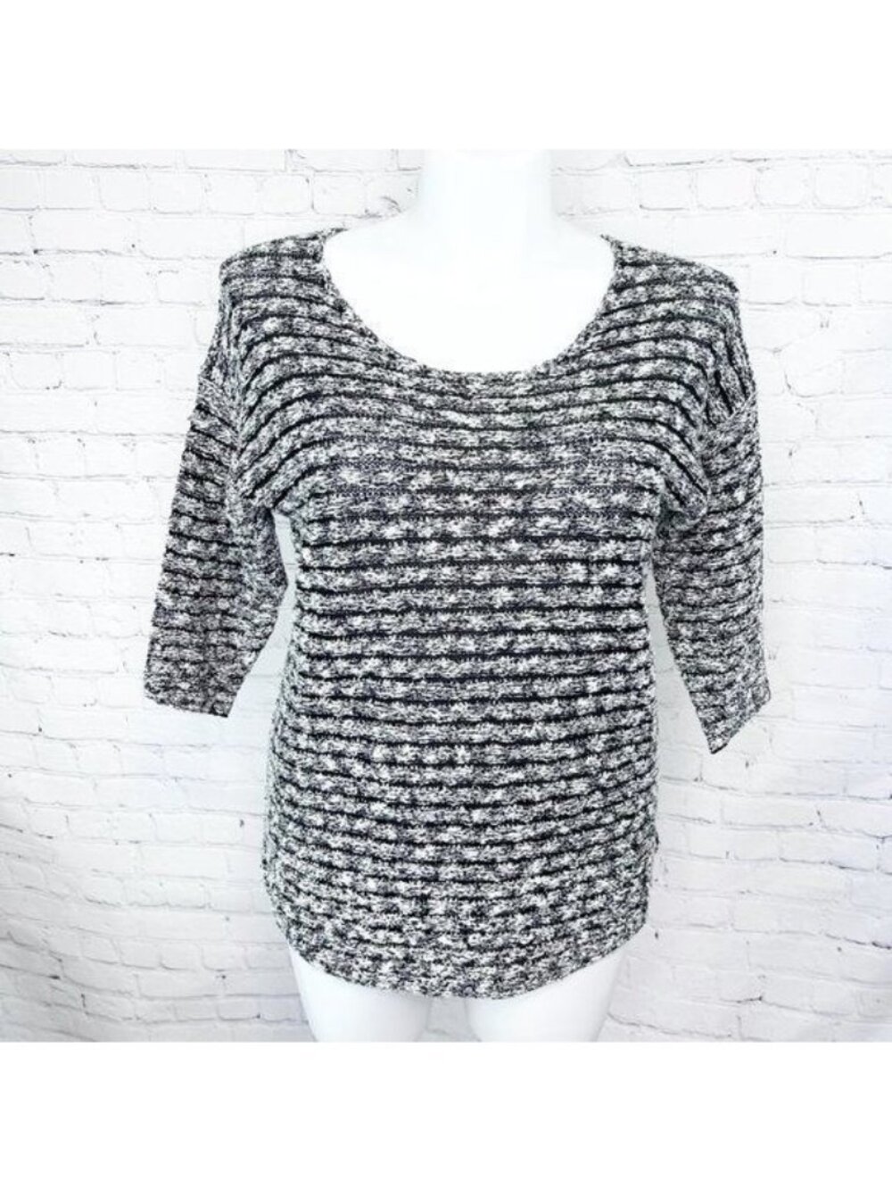 J. JILL BLACK & WHITE BOATNECK KNIT SWEATER - M